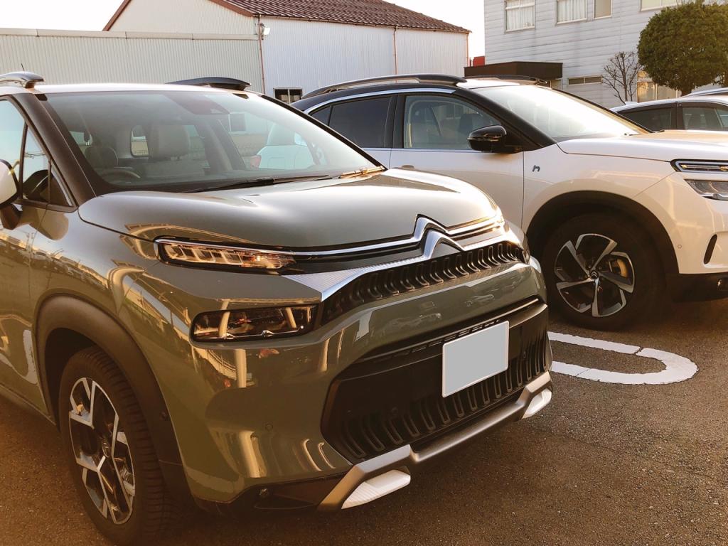 夕焼け色に染まるNEW C3 AIRCROSS SUV