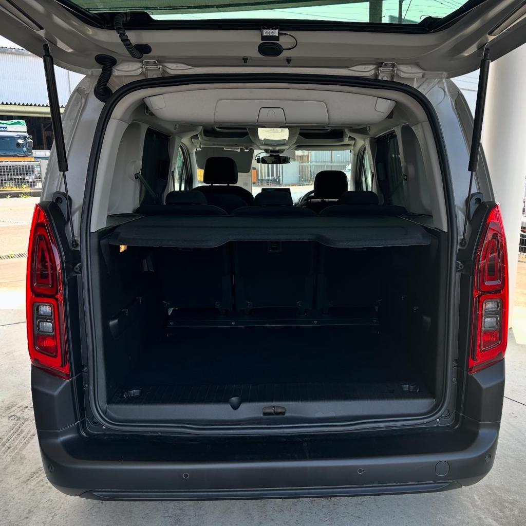 ～認定中古車情報　BERLINGO～