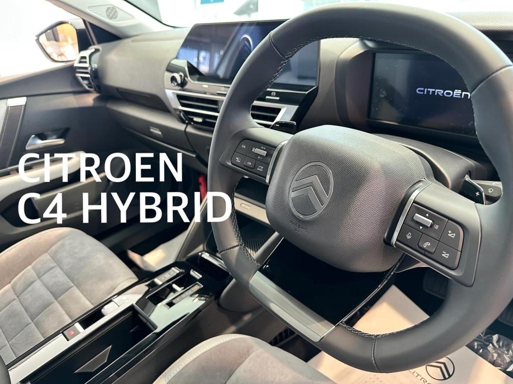 CITROEN C4 HYBRIDをぜひご試乗ください