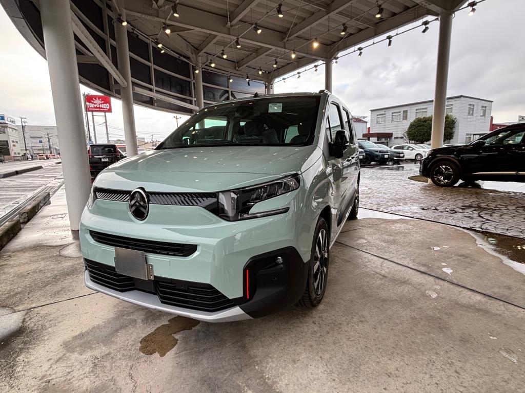 BERLINGO　AQUA  GREEN　デビューフェア