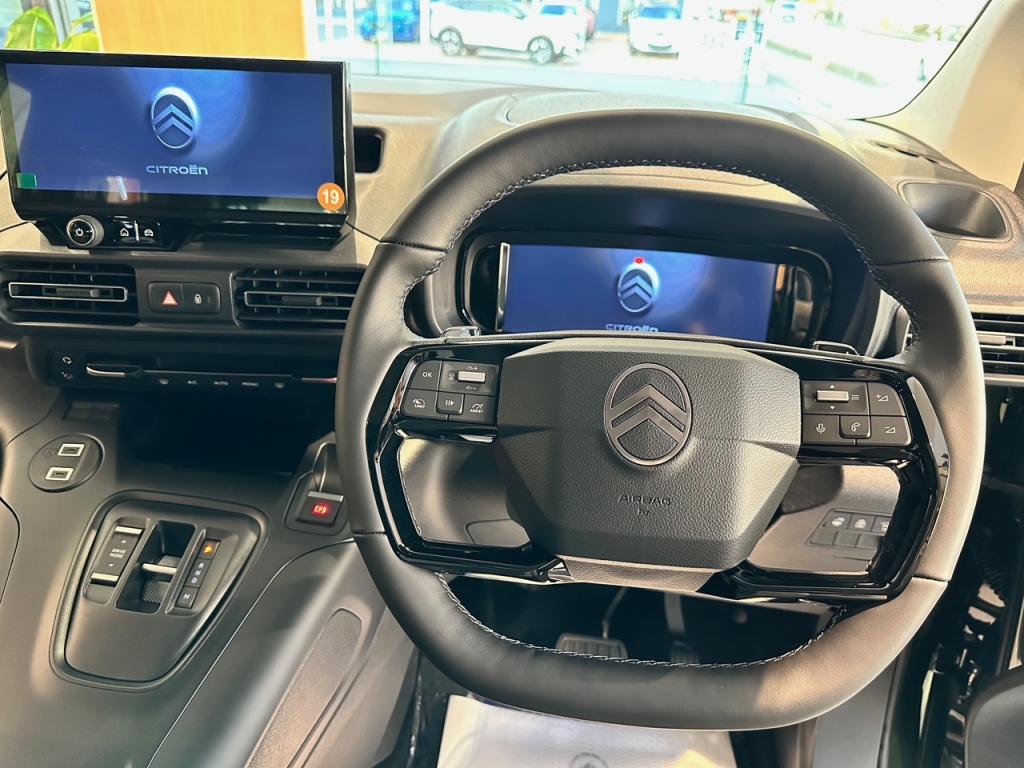 年末納車可能なお車ございます！