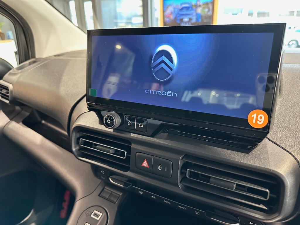 年末納車可能なお車ございます！